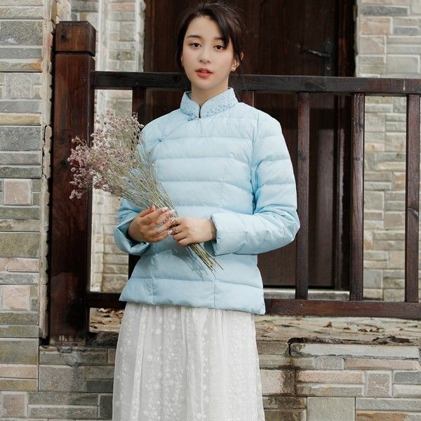 這些短款羽絨服，保暖時(shí)尚不臃腫