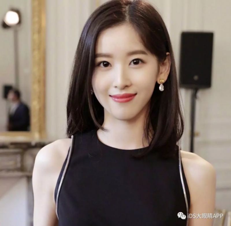 奶茶妹妹亮相時裝周狂撒狗糧，白到發(fā)光??！