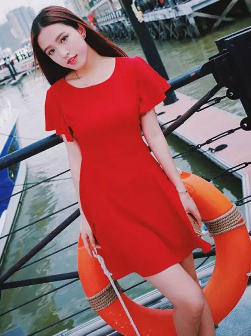 “七夕”約會(huì)潮妞穿搭示范 浪漫又精致